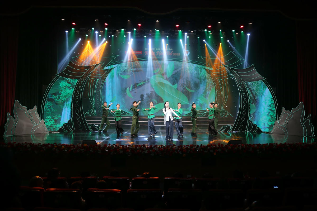 Tiết mục biểu diễn trong chương trình.