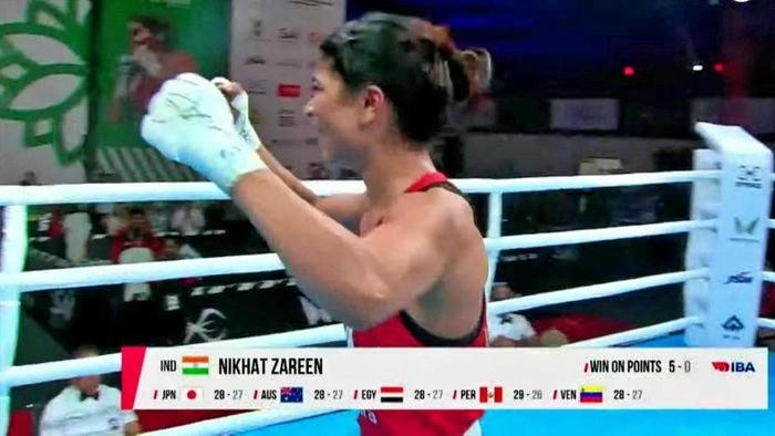 Võ sĩ Nikhat Zareen của Ấn Độ thắng 5-0 trước Nguyễn Thị Tâm.