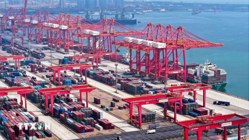 Quang cảnh cảng hàng hóa tại tỉnh Sơn Đông, Trung Quốc. (Ảnh: THX/TTXVN)