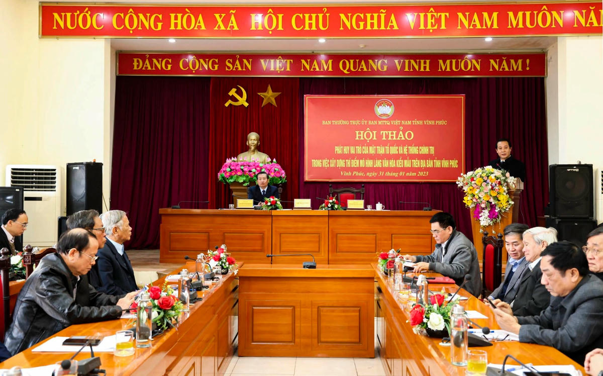 Ông Phạm Hoàng Anh, Phó Bí thư Thường trực Tỉnh ủy phát biểu tại hội thảo.