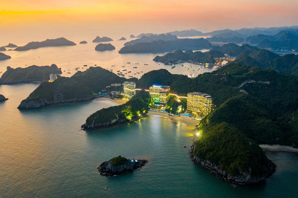 Từ vị trí, không gian đến tiện ích đã tạo nên phong cách sống Resort Living đặc trưng tại Flamingo Cat Ba Resorts.