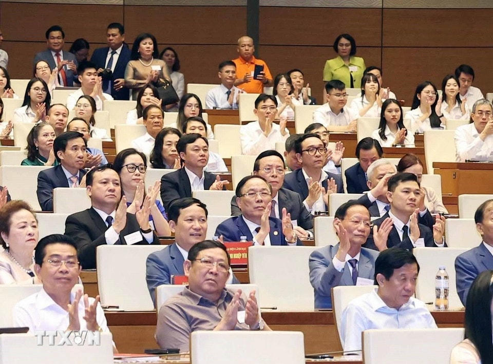 Các đại biểu dự hội nghị tại điểm cầu chính Hội trường Diên Hồng, Nhà Quốc hội. (Ảnh: Thống Nhất/TTXVN)