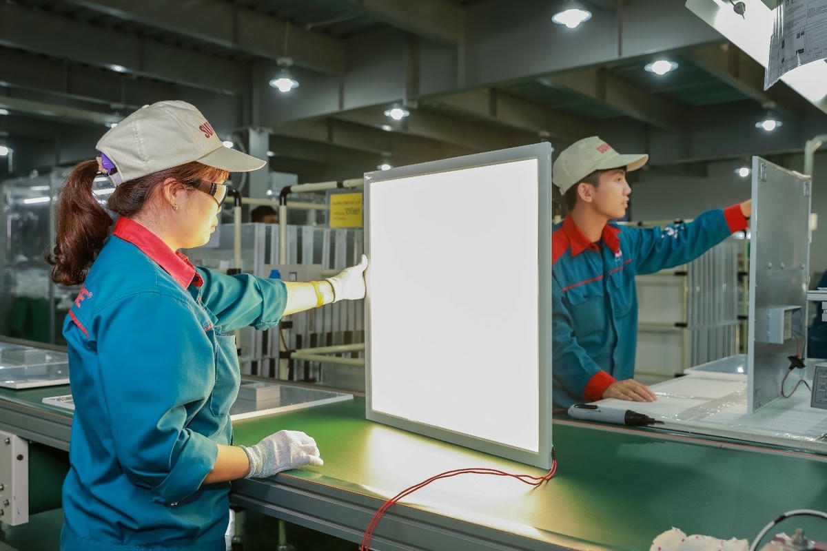 Chuyển đổi xanh Ảnh-Chuyển đổi xanh cho hàng Việt vươn khơi