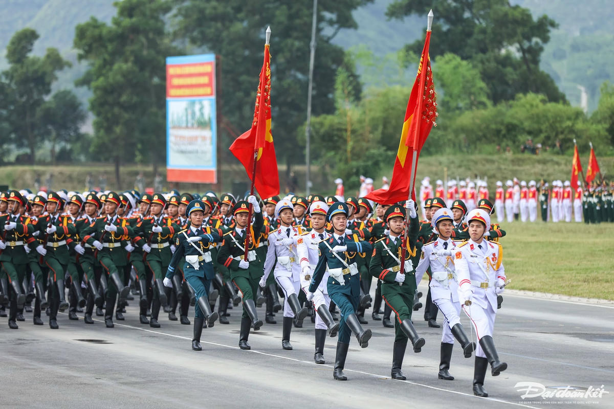 Khối danh dự 3 quân chủng