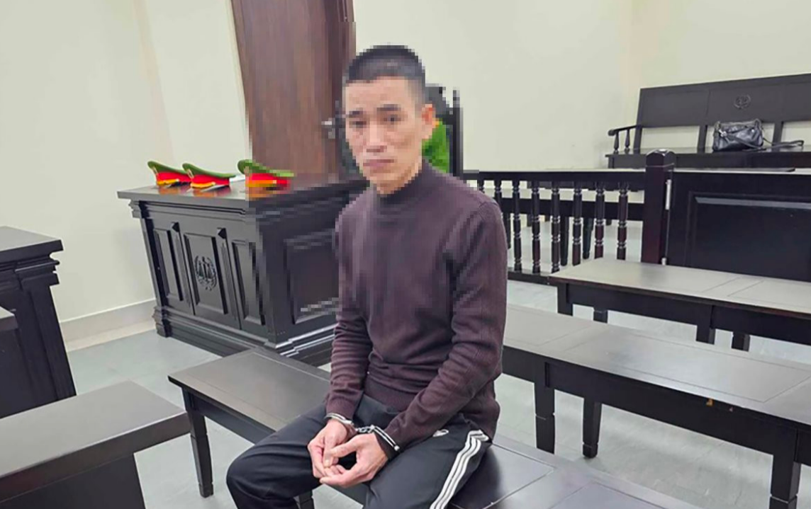 Bị cáo Bình tại phiên tòa xét xử. Ảnh: Mạnh Hùng