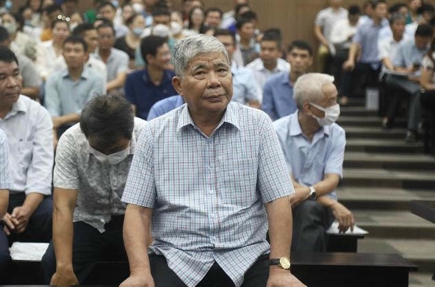 Đại gia Lê Thanh Thản tại tòa.