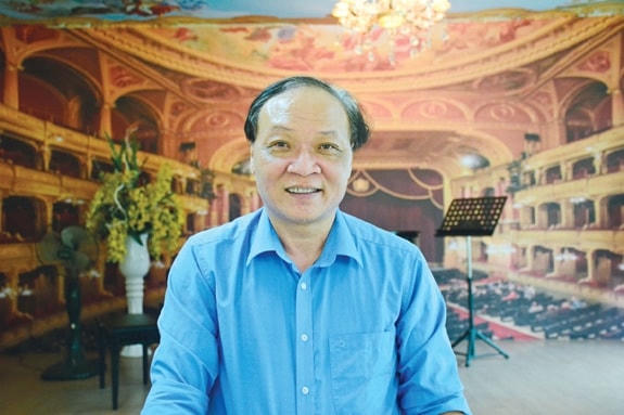 Ca sĩ hát sai, quên lời: Khán giả cần sự tôn trọng!