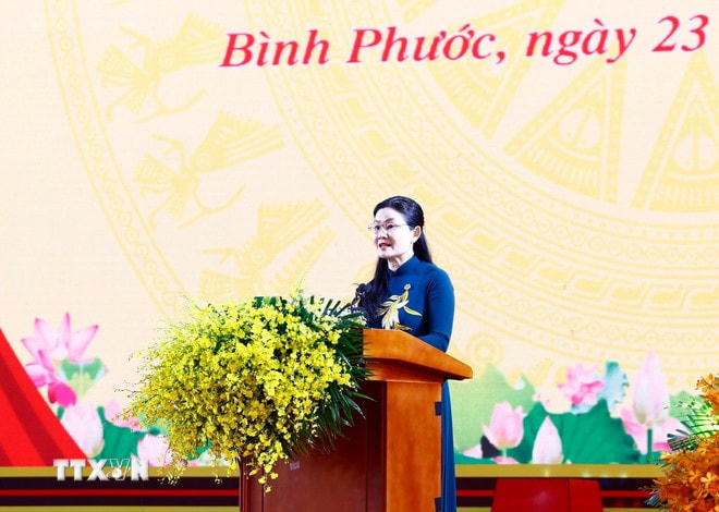 Bí thư Tỉnh ủy Bình Phước Tôn Ngọc Hạnh trình bày diễn văn kỷ niệm. (Ảnh: Lâm Khánh/TTXVN) ttxvn-ton-ngoc-hanh.jpg