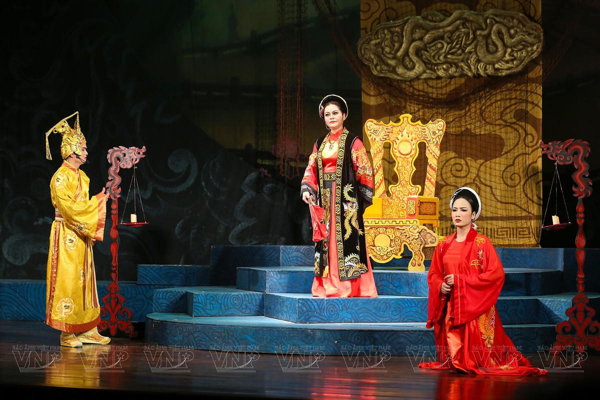 Sân khấu truyền thống: 'Tre già' nhưng 'măng chưa mọc'