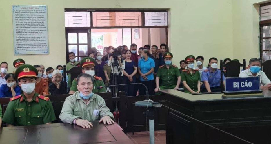 Ông Hà Văn Thành bị TAND huyện Lập Thạch tuyên 4 năm tù trong phiên toà sơ thẩm sáng 12/8