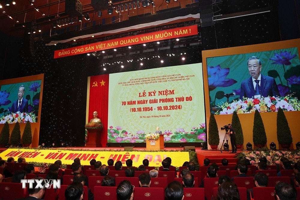 ttxvn_le ky niem 70 nam giai phong thu do (7).jpg