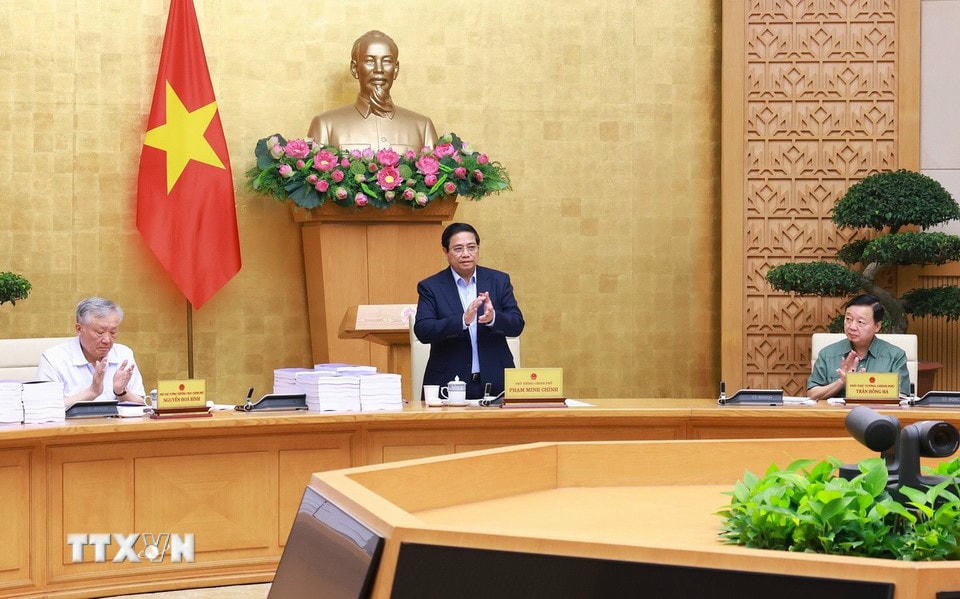 Thủ tướng Phạm Minh Chính chủ trì cuộc họp Chính phủ chuyên đề về việc sắp xếp, tổ chức lại đơn vị hành chính các cấp. (Ảnh: Dương Giang/TTXVN)