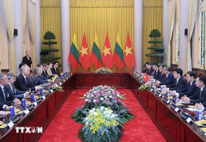 ttxvn-chu-tich-nuoc-luong-cuong-hoi-dam-voi-tong-thong-litva-gitanas-nauseda-8087127-5.jpg