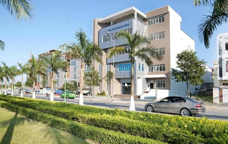 A Nhà xuất bản.