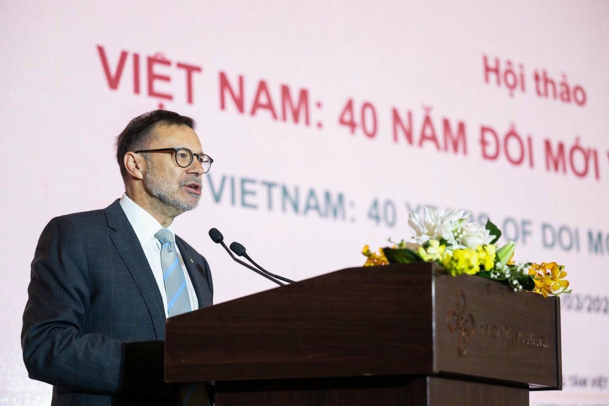 ngai-andrew-goledzinowski-dai-su-australia-tai-viet-nam-bay-to-su-an-tuong-truoc-no-luc-cua-gan-40-chuyen-gia-australia-va-viet-nam-trong-viec-hop-tac-thuc-hien-cac-nghien-cuu..jpg