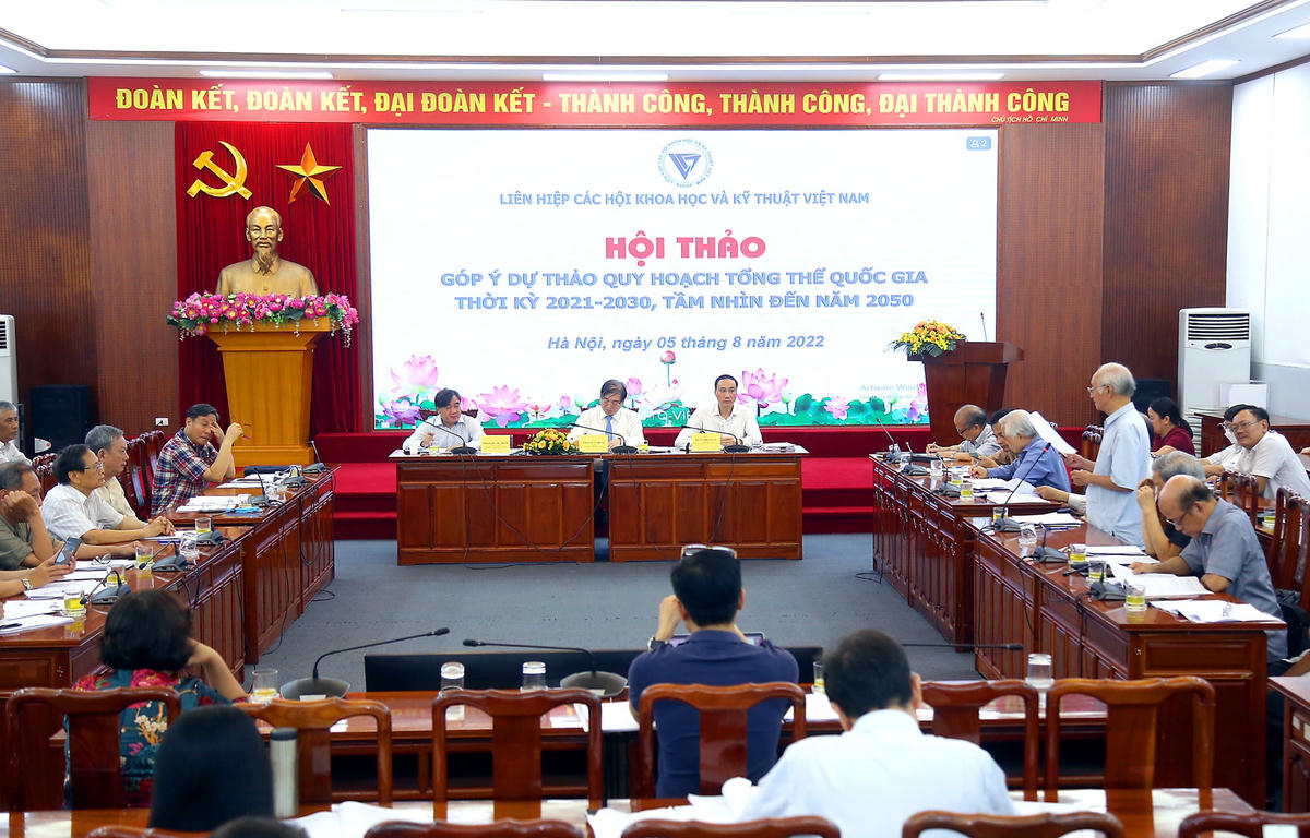 Quang cảnh hội nghị góp ý.