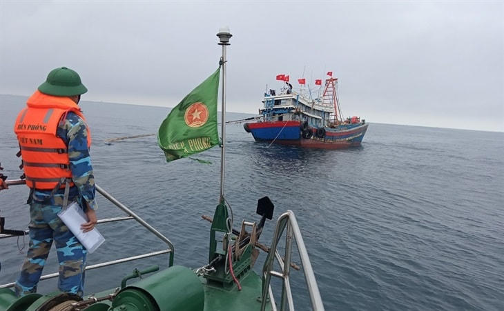 UBND tỉnh Bà Rịa – Vũng Tàu giao các đơn vị nghiệp vụ xác minh, làm rõ: có hay không việc gửi thiết bị giám sát hành trình đối với 2 tàu cá của ông Lê trên 2 tàu cá khác và đưa ngư dân ra vùng biển nước ngoài khai thác thủy sản trái phép.