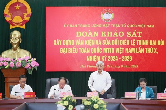 Ông Đỗ Văn Chiến, Bí thư Trung ương Đảng, Bí thư Đảng đoàn, Chủ tịch UBTƯ MTTQ Việt Nam phát biểu tại cuộc làm việc. Ảnh: Quang Vinh.
