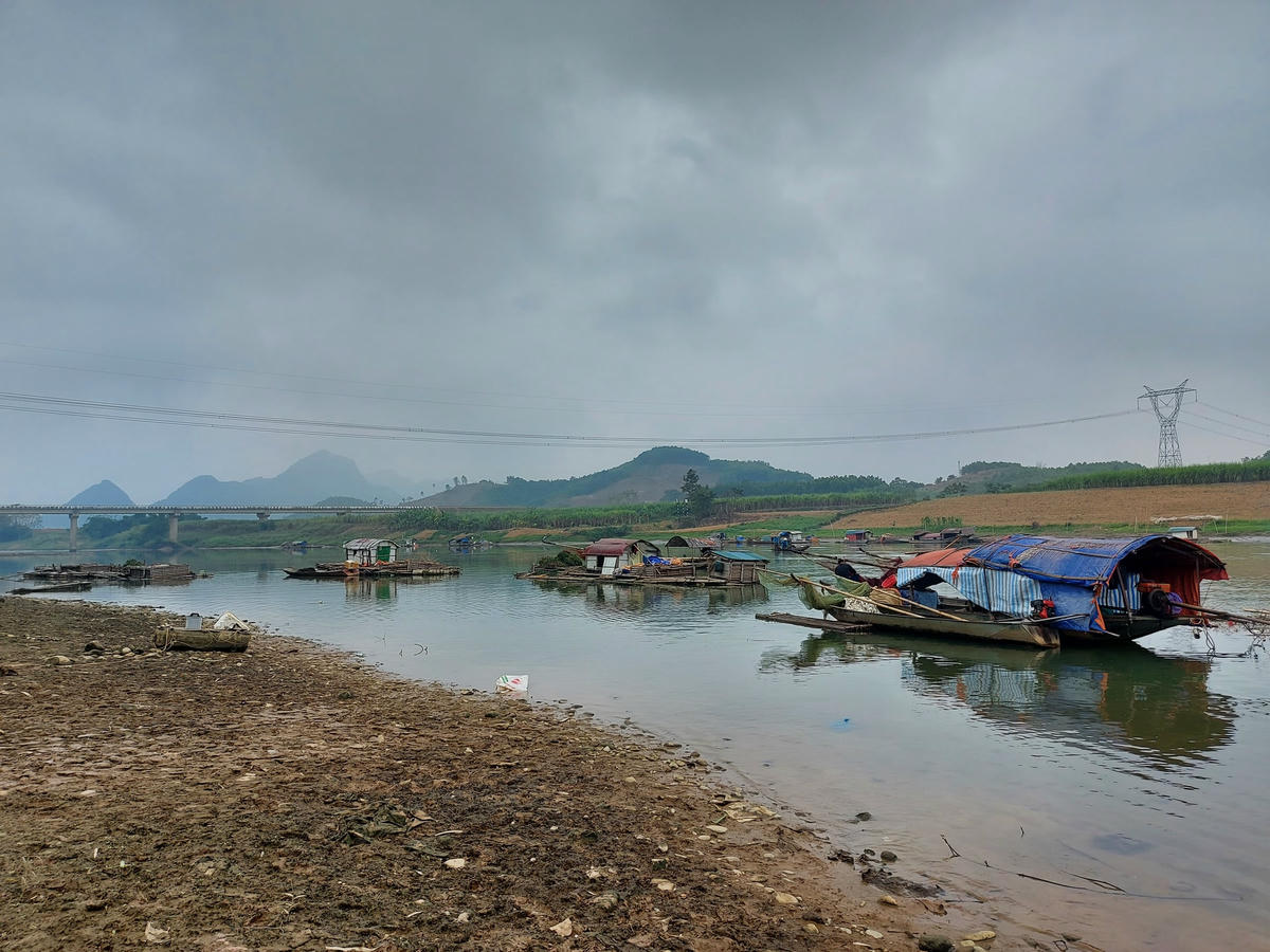 Thanh Hóa quyết tâm đến cuối năm 2023, sẽ cấp đất ở và hỗ trợ xây dựng nhà cho toàn bộ đồng bào Công giáo đang sinh sống dưới sông.