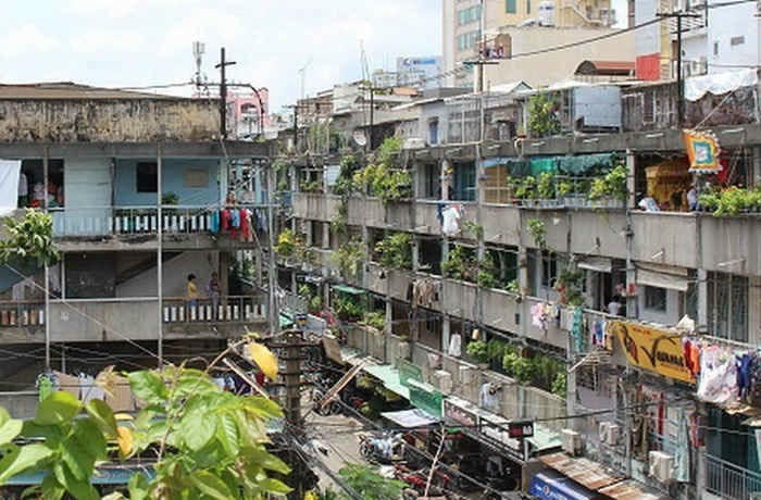 Cải tạo chung cư cũ được xây dựng trước năm 1975 tại TP.HCM là vấn đề được rất nhiều người quan tâm trong những năm qua.