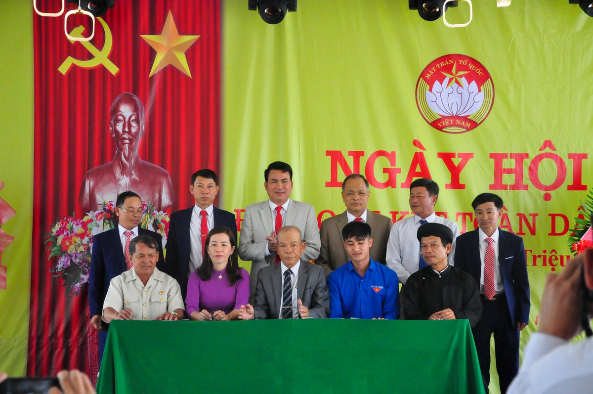 Trong thời gian tới, cán bộ và Nhân dân khu dân cư thôn 9 sẽ quyết tâm thực hiện các nhiệm vụ đặt ra, hướng tới xây dựng quê hương thêm văn minh, giàu đẹp.