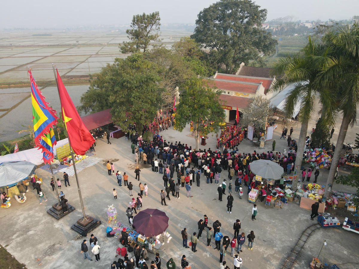 Cụm di tích này thờ Lê Ả Lan và Lê Anh Tuấn là hai vị tướng giỏi dưới thời Hai Bà Trưng . Ảnh Ngọc Hải