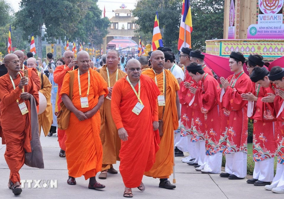 Các đại biểu về dự Lễ khai mạc Đại lễ Vesak Liên hợp quốc năm 2025. (Ảnh: Lâm Khánh/TTXVN)