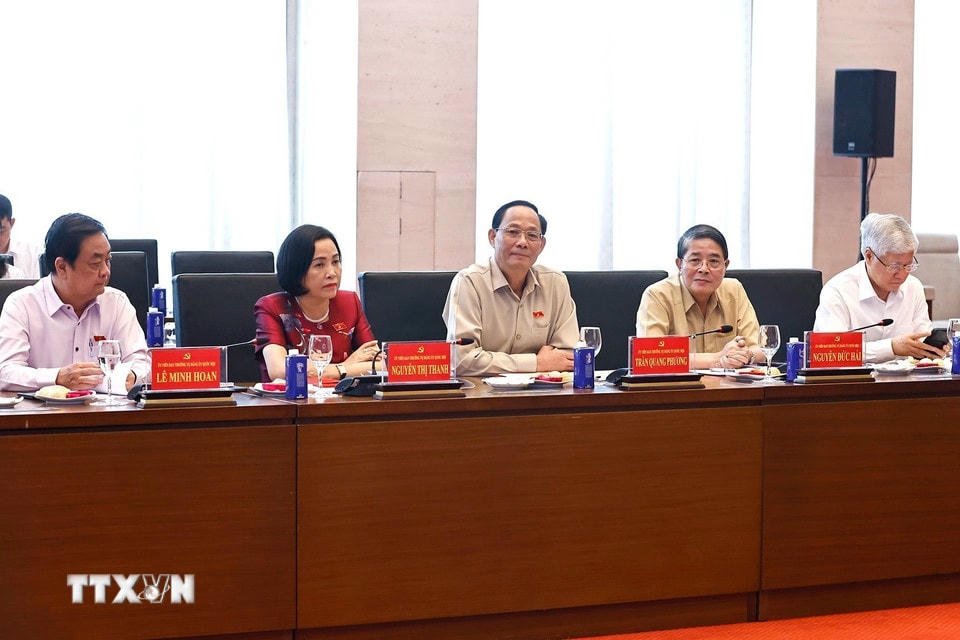 Các Phó Chủ tịch Quốc hội dự Hội nghị. (Ảnh: Doãn Tấn/TTXVN)