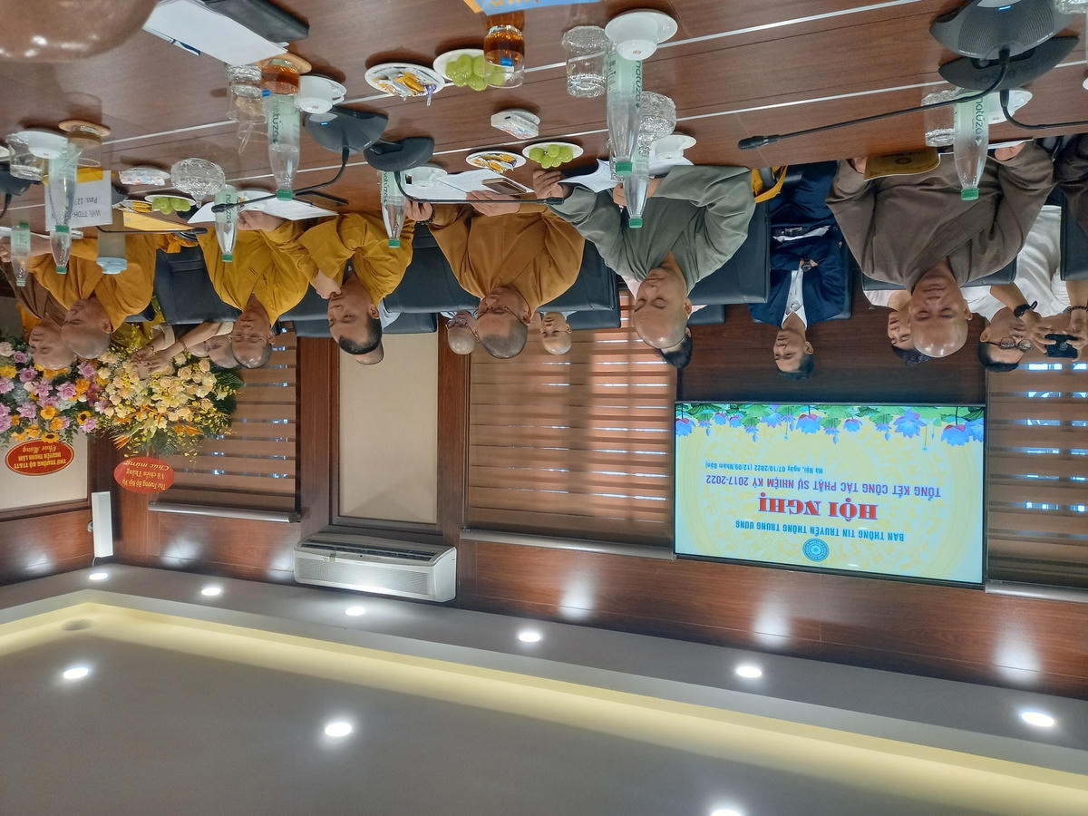 Các đại biểu tham dự hội nghị.