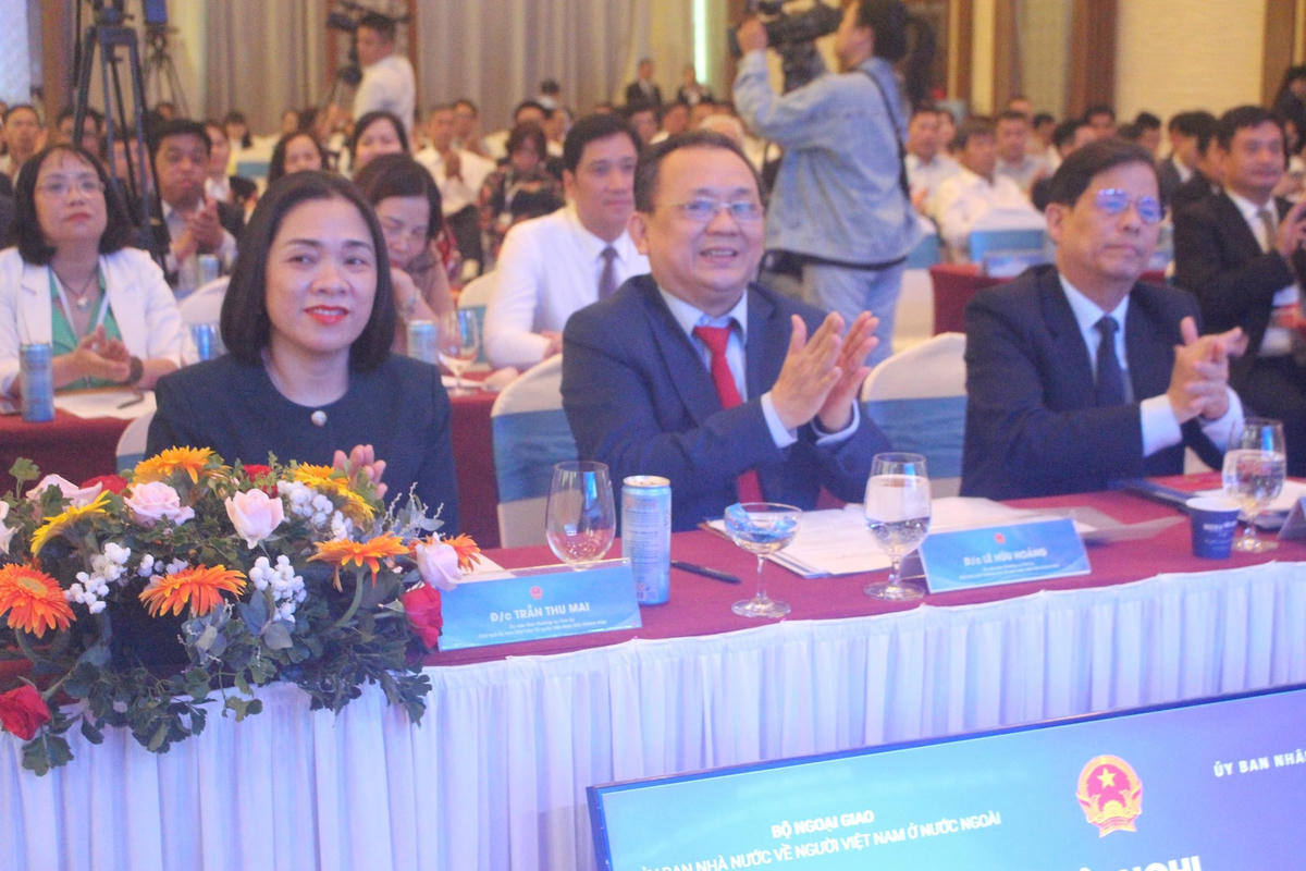 Các đại biểu tham dự dự hội nghị (ảnh Thỳ Trang).