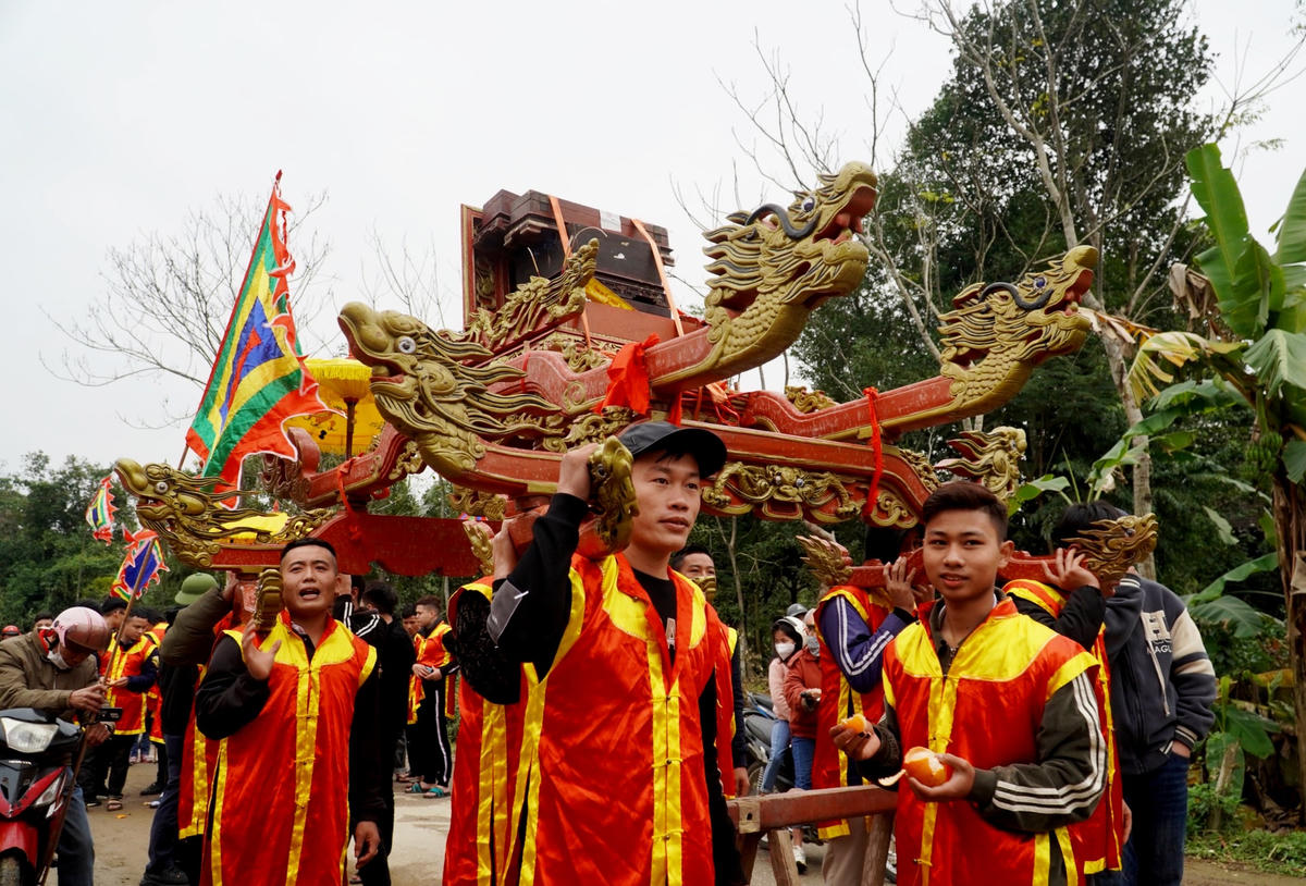 Rước sắc phong và bảo vật của vị vua yêu nước Hàm Nghi