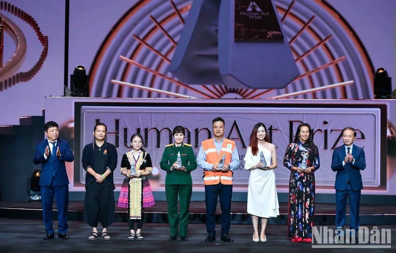 28 dự án được vinh danh tại Gala trao Giải thưởng Hành động vì Cộng đồng ảnh 12