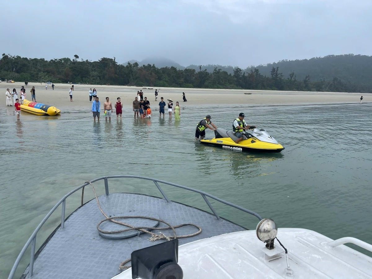 Lực lượng chức năng phát hiện 3 trường hợp điều khiển mô tô nước vi phạm ATGT.