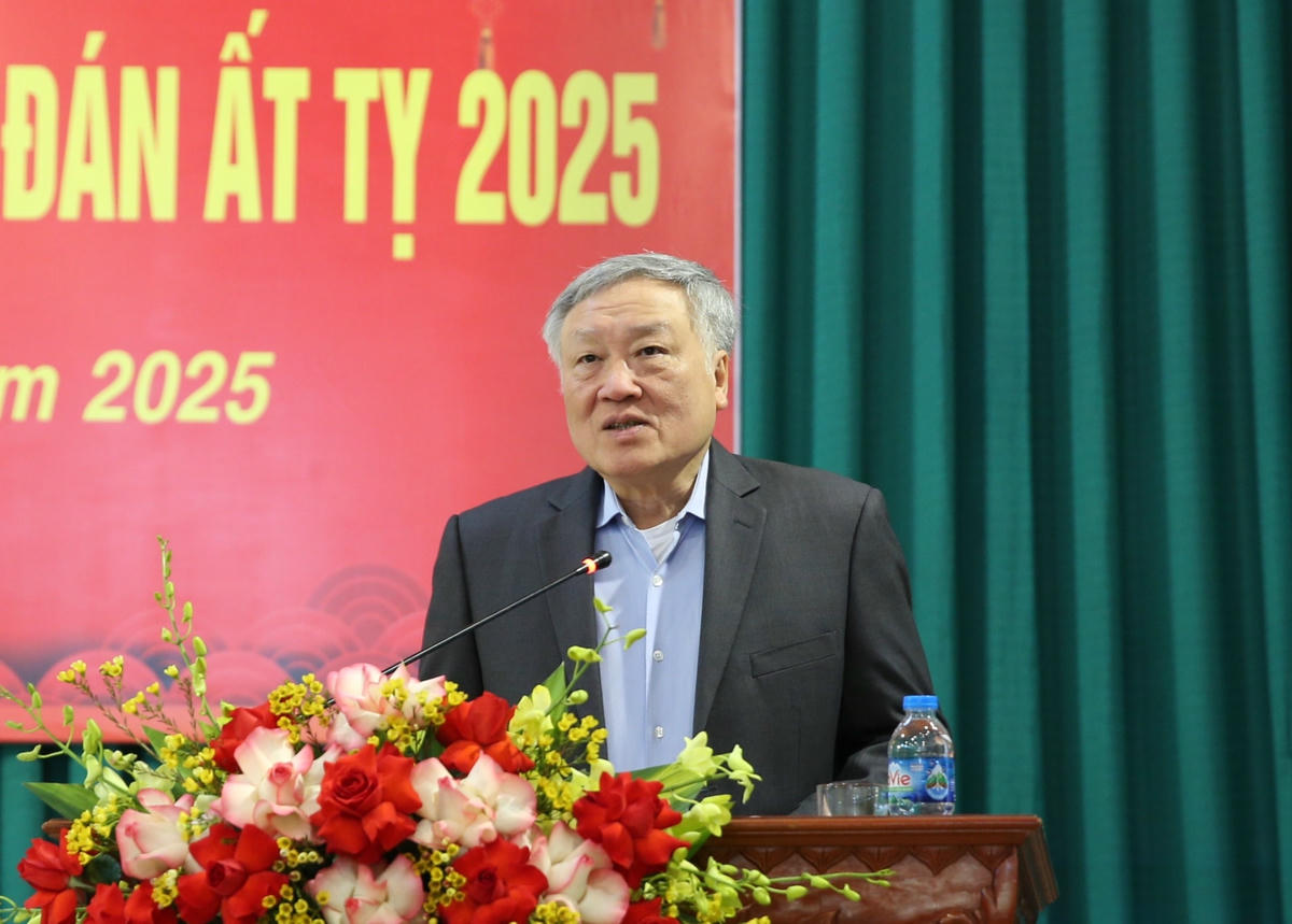 Phó Thủ tướng Thường trực Nguyễn Hòa Bình thăm, tặng quà Tết tại tỉnh Bắc Giang- Ảnh 1. Phó Thủ tướng Thường trực Nguyễn Hòa Bình thăm, tặng quà Tết tại tỉnh Bắc Giang- Ảnh 1.