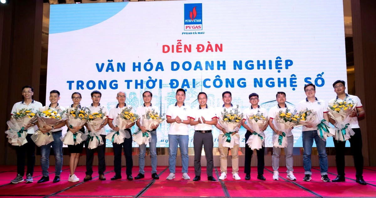Trong Ngày hội Văn hóa KCM 2022 đã ra mắt 11 Câu lạc bộ Văn – Thể - Mỹ nhằm nâng cao năng lực của người lao động KCM.