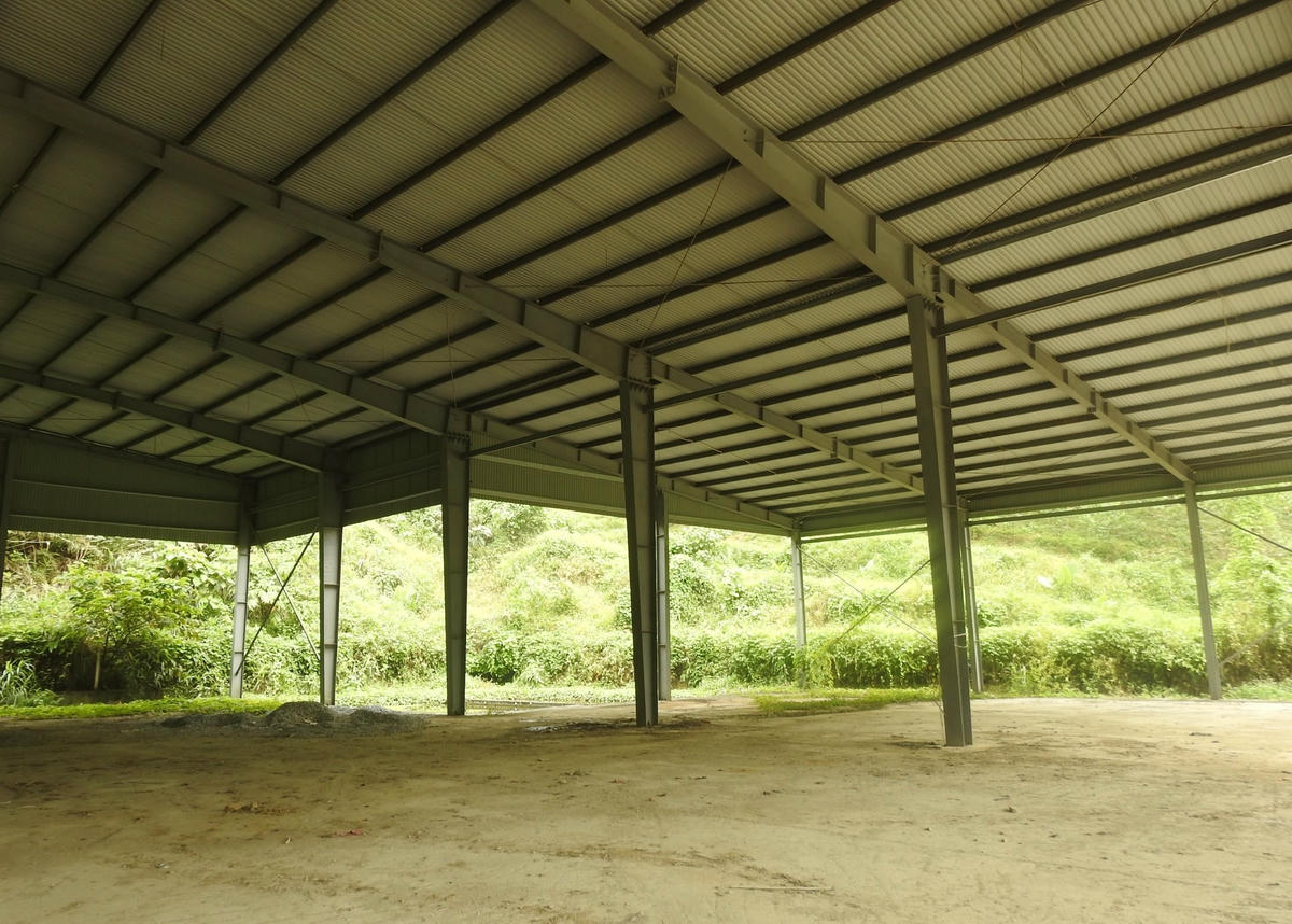 Dự án với diện tích sử dụng đất 1,2 hecta này có tổng dự toán được duyệt là gần 15 tỉ đồng. Trong đó, chi phí xây dựng là hơn 12,4 tỉ đồng.