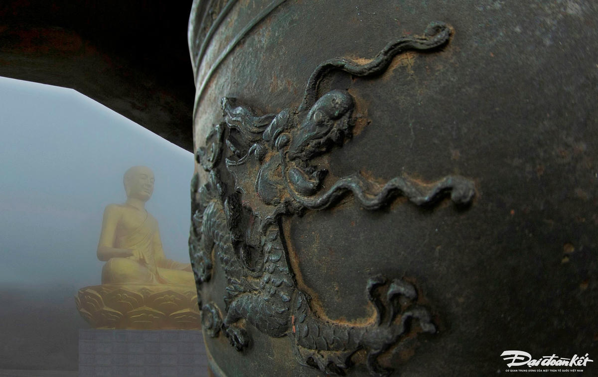 Gợi nhắc về vị vua anh minh từ bỏ ngai vàng, chọn con đường giác ngộ. Ảnh: Nguyễn Quý.