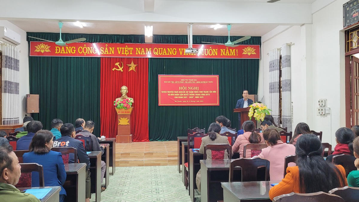 Ban Dân tộc tỉnh Thanh Hóa phối hợp với Sở Tư pháp, Hội LHPN của tỉnh tỉnh Thanh Hóa, UBND huyện Bá Thước tổ chức hội nghị tuyên truyền thực hiện Đề án “Giảm thiểu tình trạng TH&HNCHT trong vùng DTTS giai đoạn 2021-2025” năm 2023.