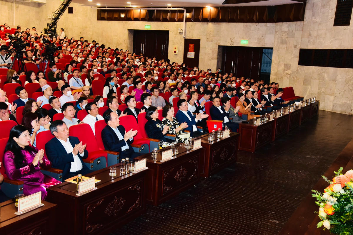 Các đại biểu tham dự lễ phát động Tháng cao điểm