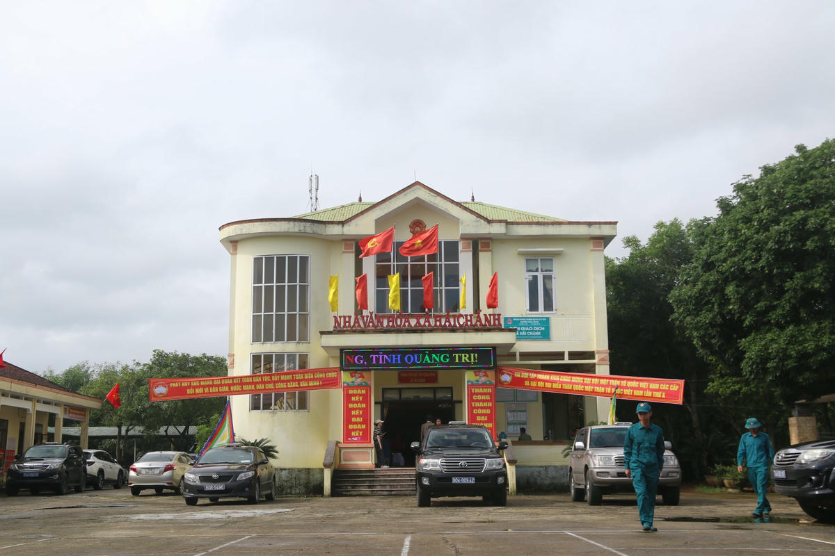 Sáng 16/11, liên KDC xã Hải Chánh (huyện Hải Lăng, tỉnh Quảng Trị) tổ chức Ngày hội Đại đoàn kết toàn dân tộc năm 2023 hướng tới chào mừng kỷ niệm các ngày lễ lớn của đất nước, kỷ niệm 93 năm Ngày thành lập Mặt trận Dân tộc thống nhất Việt Nam - Ngày truyền thống của MTTQ Việt Nam (18/11/1930 - 18/11/2023), hướng tới chào mừng Đại hội Đại biểu MTTQ Việt Nam các cấp nhiệm kỳ 2024 - 2029.