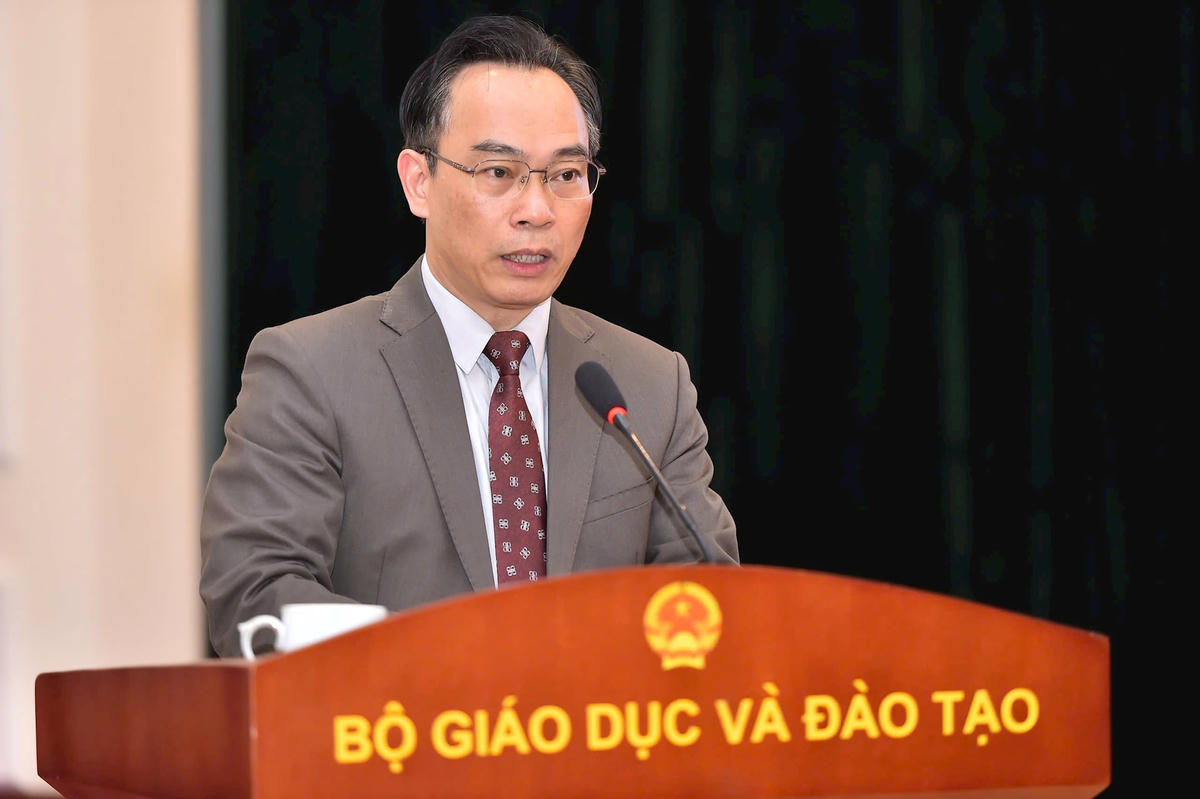 a Sơn Thứ trưởng