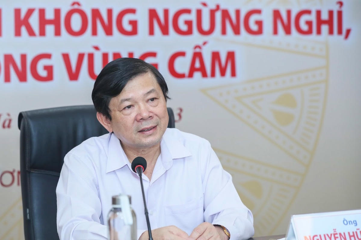 Phó Chủ tịch Nguyễn Hữu Dũng hoan nghênh và đánh giá cao Ban biên tập Báo Đại đoàn kết đã phối hợp tổ chức buổi Tọa đàm với chủ đề “Hành trình không vùng cấm, không ngừng nghỉ”, đây có thể xem là một hoạt động thiết thực nhằm kịp thời trao đổi, chia sẻ kinh nghiệm, lan tỏa mục đích, ý nghĩa, cung cấp thông tin đầy đủ nhất về công tác tổ chức Giải báo chí toàn quốc phòng, chống tham nhũng, tiêu cực lần thứ tư, năm 2022 - 2023 đến với đông đảo các cơ quan báo chí, nhà báo, phóng viên và người dân cả nước. Sau ba lần tổ chức thành công, Giải báo chí toàn quốc phòng, chống tham nhũng, tiêu cực ngày càng khẳng định được uy tín, vị thế trong các giải báo chí toàn quốc, đồng thời thu hút được sự quan tâm, đánh giá cao và tham gia tích cực từ đông đảo cơ quan báo chí, các nhà báo, phóng viên và các tầng lớp nhân dân.