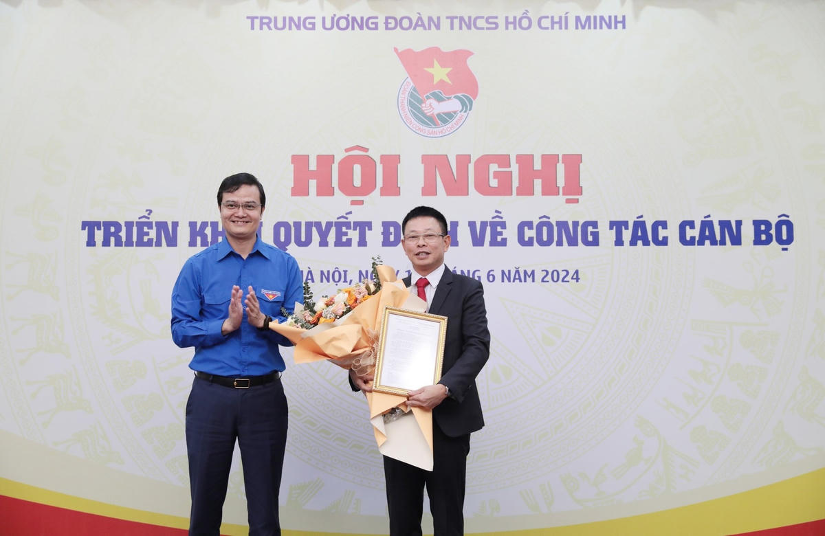 Trung ương Đoàn bổ nhiệm nhà báo Phùng Công Sưởng làm Tổng Biên tập Báo Tiền Phong ảnh 1