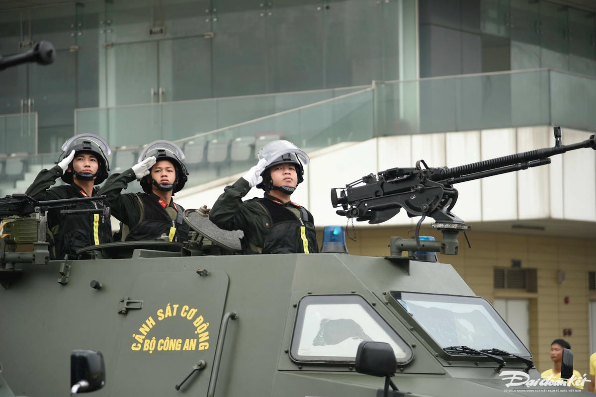 ky-niem-50-nam-canh-sat-co-dongntd_8275-2.jpg