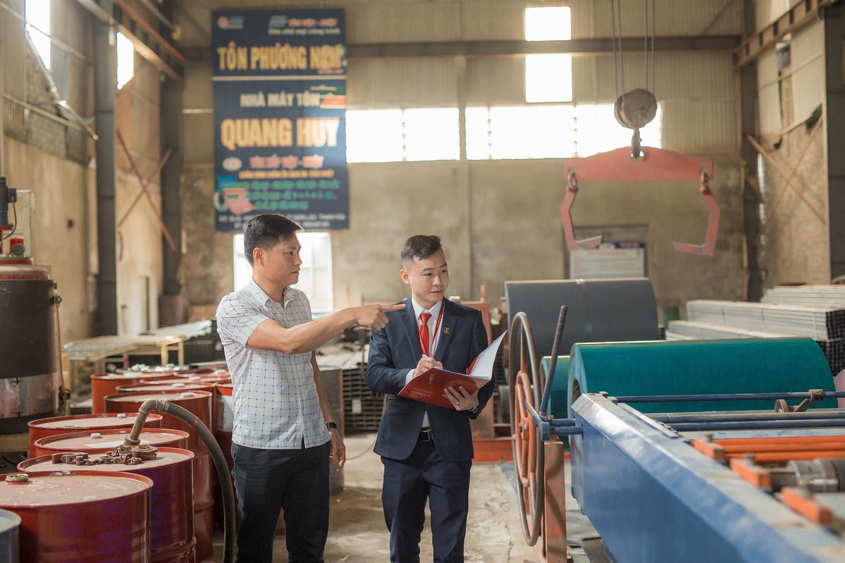 Agribank đồng hành, hỗ trợ doanh nghiệp với các chương trình giảm lãi suất.