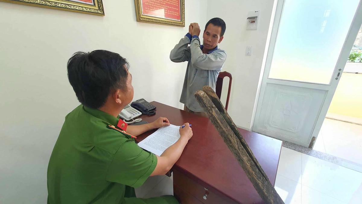 Đối tượng Y Phát Niê tại cơ quan điều tra