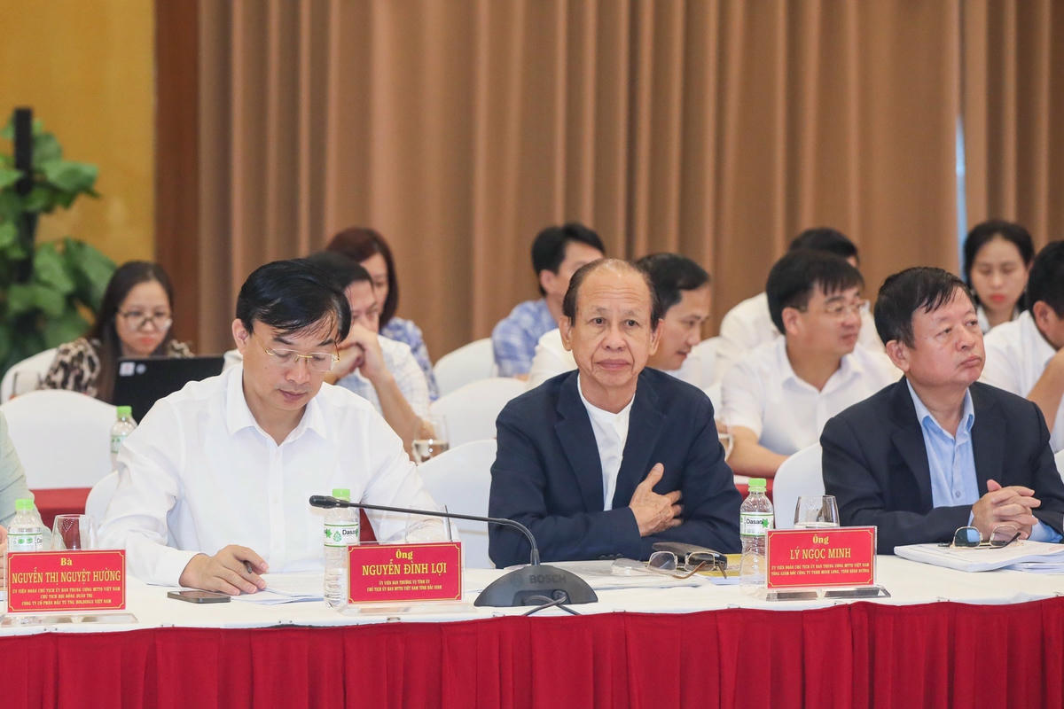 Các đại biểu dự Hội nghị.