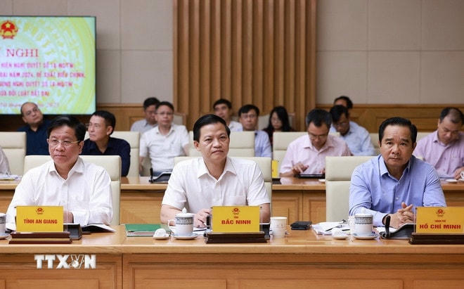 Đại diện các tỉnh, thành phố trung ương tham dự hội nghị. (Ảnh: Dương Giang/TTXVN) ttxvn-1007-thu-tuong-4.jpg