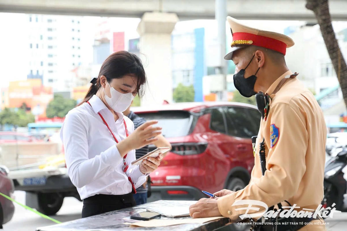 xe_ôm_công nghê- lê khanh16