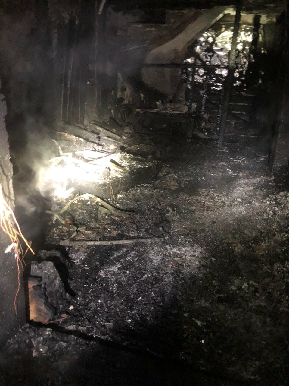 Vụ hoả hoạn khiến nhiều tài sản bị thiêu rụi hoàn toàn.